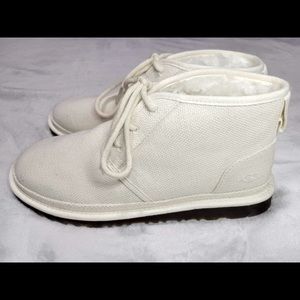 Men’s Ugg Neumel Natural Boots Size: 10 Color: Natural (Cream and Brown)
